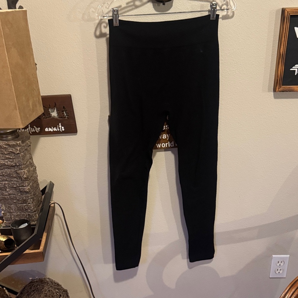Black womens Leggings size small